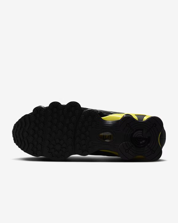 Nike Shox TL. Black Dynamic Yellow Metallic Silver. SIZE 10 CN0151-002